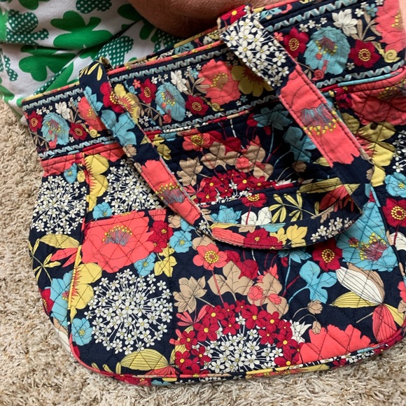 Purses - Picture 2 of 4